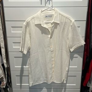 Men’s Zara Short Sleeve Button Down - M